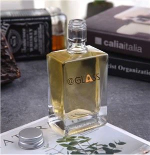 100ml square glass bottle