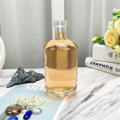 Boston Clear Round Glass Bottles